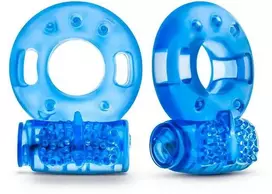 Blush Skaistalai STAY HARD VIBRATING COCK RINGS 2 PACK