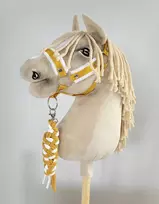 Super Hobby Horse Hobio žirgo kantaras su balta pūkuota apdaila ir pavadžiu