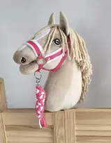 Super Hobby Horse Hobio arkliuko kantaras A3 su balta pūkine apdaila ir pavadžiu