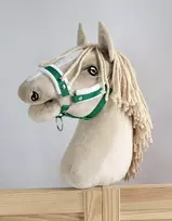 Super Hobby Horse Reguliuojamas kantaras hobi arkliukui A3 – žalias su balta pūkine apdaila