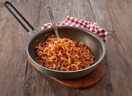 Trek N Eat Vokietija Emergency Food TrekN Valgykite makaronus su vegetariška Bolonijos dešra
