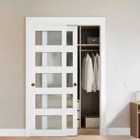 Stumdomos spintos durys, 1219 mm x 2032 mm, matinio stiklo apėjimo durys, erdvę taupančios spintos durys, miegamojo stumdomos durys