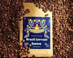 Kavos pupelės Świeżo Palona Kavos pupelės Brazilija Cerrado Santos Natural 250g
