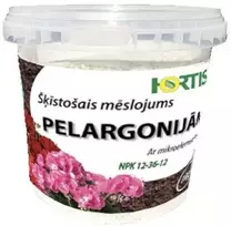 Tirpios trąšos pelargonijoms Hortis 1kg