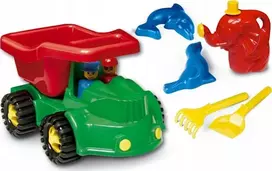 Teka Car Jeep su smėlio priedais ir laistytuvu