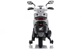 Elektrinis motoroleris Honda SH125i su LED šviesomis ir Bluetooth, vaikams nuo 3 metų, juodas