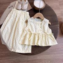 Vaikiškas 2 dalių kostiumas su raštu, marškiniai trumpomis rankovėmis užsegami sagomis, plataus kirpimo kelnės, kostiumo komplektas, pižama, namų laisvalaikio kostiumas 100 smėlis