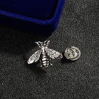 New Vintage Little Bee Brooch for Men Women Retro Bee Animal Brooches Pins Jewelry Accessories Party Gifts 2026 Trend Cool Thing antikinės sidabrinės spalvos