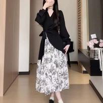 2024 Ink Painting Waist-Cinching Long Skirt Dress with Patchwork Sleeves for Spring/Autumn M (recommend 80-100 lbs)