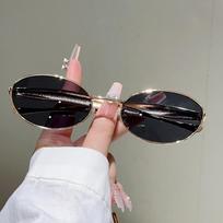 Vintage Oval Eyeglasses UV400 Gafas De Sol Women Stylish Vintage Outside Shades Men Trendy Design Decor Sun Glasses 1PC