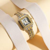 Ladies' light luxury fashionable Roman scale square dial steel strap quartz watch. įvairiaspalvis