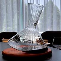 Jiebangda Vertical Grain Decanter with Wooden Tray
