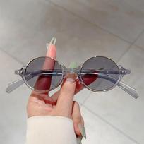 Vintage Year 2000 Style Rivet Round Steampunk Sun Glasses Premium Half Frame Round Frame Sun Glasses Trendy Punk Hip Hop Sun Glasses UV 400