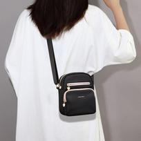 Bags New women's bags Summer fashion shoulder messenger bags Canvas fanny packs Casual versatile mobile phone bags juoda