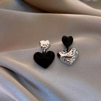 Heart Stud Earrings: 2025 Color Block Design, Light Luxury, Simple and Elegant High-End Jewelry