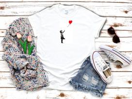 26 Banksy Grafiti Mergaitė Balionas Širdis Balta Moteriški 3/4 Rankovės T-shirt K186 Unisex T-shirt M