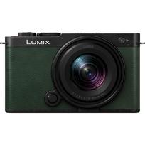 Panasonic Lumix DC-S9 + 18-40mm F4.5-6.3 Dark Olive