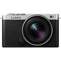 PanasonicLumix DC-S9 E+ 18-40mm F4.5-6.3 Black & Silver