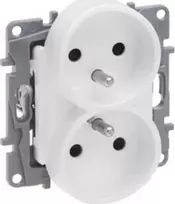Legrand Niloe Selection Socket 2 x 2p+su keliems kadrams (su sklendėmis, varžtiniais gnybtais) perlas 762442