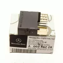 MERCEDES-BENZ GLA X156 Akumuliatoriaus išjungimo relė A0035422819 NAUJA ORIGINALI