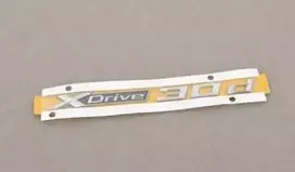 Bmw X5 F15 X6 F16 Priekinių Durų X Drive 30d Emblema Originalus 51147345063
