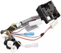 Originalus BMW E30 E31 adapterio vamzdelis F Stereo ir HIFI sistema OEM 65129410558