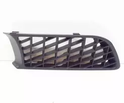 VOLVO V70 MK1 priekinis bamperis dešinės pusės grotelės Originalus 9190035