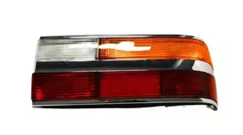 BMW 5 serijos e28 sedanas galinis dešinės pusės galinis žibintas 63211374740 originalus