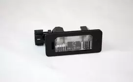 BMW E46 E92 valstybinio numerio ženklo žibinto mazgas originalus 63267165646