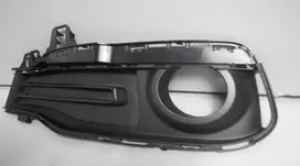 BMW 3 serijos F30 F31 LCI priekinio kairiojo rūko žibinto grotelės 51117396857 originalios
