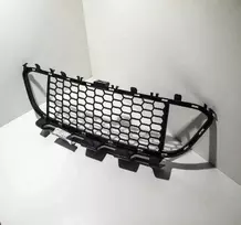 Originalus BMW 3 serijos F30 F31 2012- M paketo priekinis bamperio centrinis grotelių įdėklas