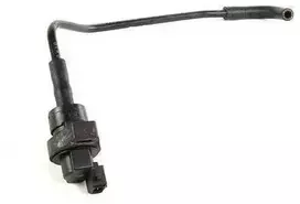 Originalus BMW E60 E61 E83 kuro bako kvėpavimo vožtuvas su vamzdžiu OEM 13907557923