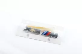 Bmw Priekinis Radiatoriaus Grotelės Kairysis Emblema Originalus 51118082585