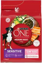 Purina Nestle ONE Medium/Maxi Adult Sensitive lašiša&ryžiai 2,5kg