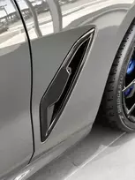 BMW 8 G14 G14 G15 G16 blizgus juodas sparno oro kanalo apdailos skydelis kairėje pusėje originalus 51138080613