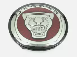 Jaguar F PACE X761 Priekinio grotelių emblema Originali dalis Originali J9C5144