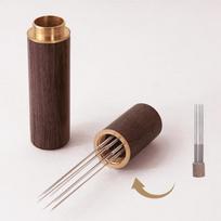 Coffee Tamper Distributor Coffee Maker Accessory Stainless Steel 8 Pins Espresso Distribution Tool Espresso Stirrer Tool tamsiai ruda spalva