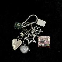 Guitar Pick Pocket Watch Pendant Retro Design Watch Hanging Charm  Jewelry Gift raudona