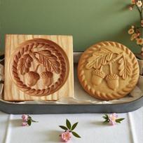 Multi-Shape 3D Wooden Cookie Cutter - Carved Biscuit Stamp Embossing Molds for Festival Baking Gingerbread Making