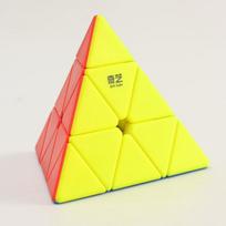 Qiyi Qiming 3x3x3 kubo trikampis Speed ​​Magic Cube Profesionalus kubo magico Dėlionės Spalvingi lavinamieji žaislai vaikams