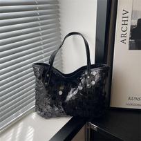 Premium bag women's new fashion sequined messenger bag niche design underarm bag shoulder bag juoda
