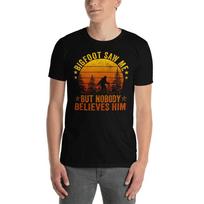 Bigfoot Mane Matė, Bet Niekas Jam Netiki Senovinio Stiliaus Trumpomis Rankovėmis Unisex Marškinėliai 3XL