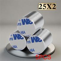 25x2mm  Super galingas apvalus neodimio magnetas  Su dvipuse lipnia juosta Magnetas N35 Stiprus nuolatinis magnetinis imanes