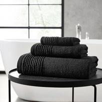 "Vera Wang" - Vonios rankšluosčių rinkinys Prabangus medvilninis vonios kambario dekoras, gerai sugeriantis drėgmę ir vidutinio svorio (formuojamas klostėmis, juodas, 6 vnt.)