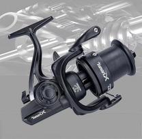 Yunari X juoda Spiningas Žvejybos ritė sraigė veleno mechanizmas 4.8: 1 Santykis Modeliai 6000-8000 Druskingas žvejyba 14kg iki 18kg traukti