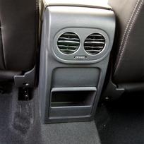 Automobilio porankio oro kondicionieriaus angos rėmelis Galinės oro kondicionieriaus ventiliacijos dangtelis VW Tiguan 2010- juoda