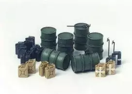 Tamiya Vokiečių kuro statinių ir kanistrų rinkinys 1/35 (35186)