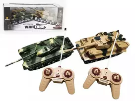 Madej Du nuotoliniu būdu valdomi R/C kovos tankai