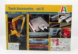 Italeri Sunkvežimio aksesuarai II 1/24 – plastikinis rinkinys