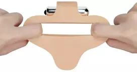 Lovetoy Guminis dirželis su vibratoriumi, varpos atidarymas 16.5